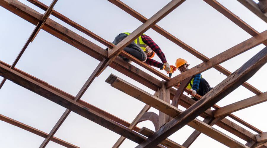 Professional gutter cleaning services in Hendersonville, NC